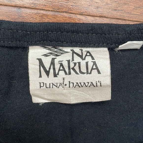 Designer/Custom Hawaiian Print T-Shirt - Picture 3 of 3